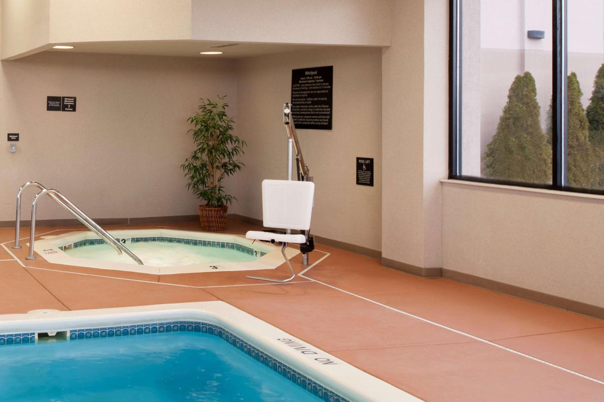 Hampton Inn Muskegon Muskegon Heights Esterno foto