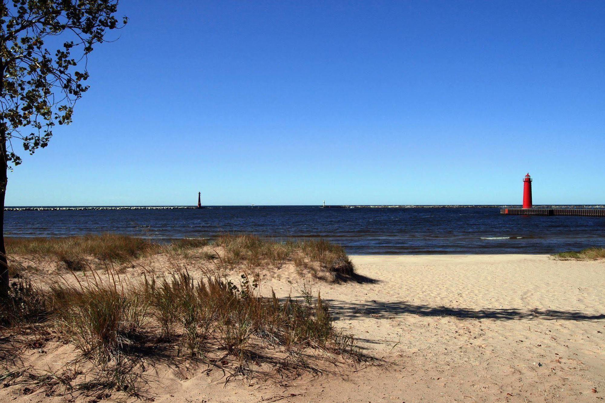 Hampton Inn Muskegon Muskegon Heights Esterno foto